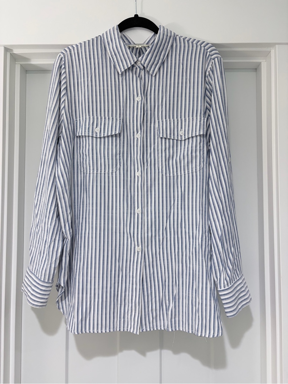 Max Studio blue and white button down w/ roll tab sleeves. Size XL.